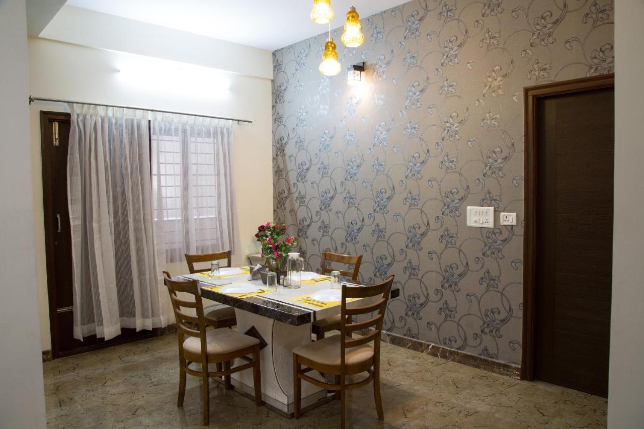 Oyo 8737 King Suites Bangalore Exterior foto